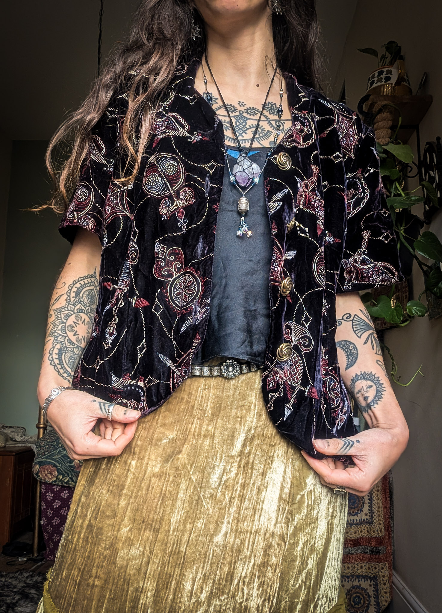 Vintage Short Sleeved Velvet Jacket - Image 4