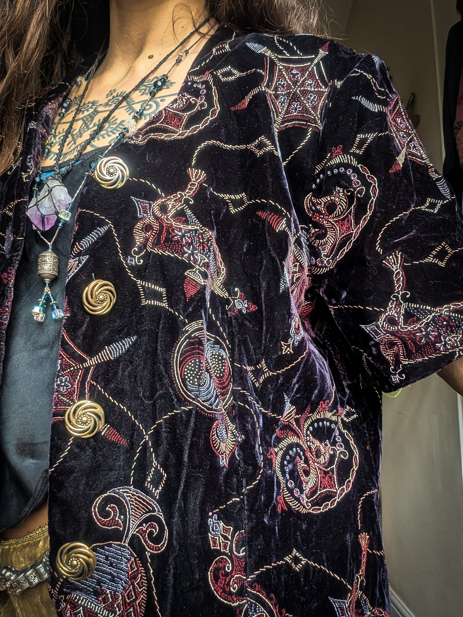 Vintage Short Sleeved Velvet Jacket - Image 3