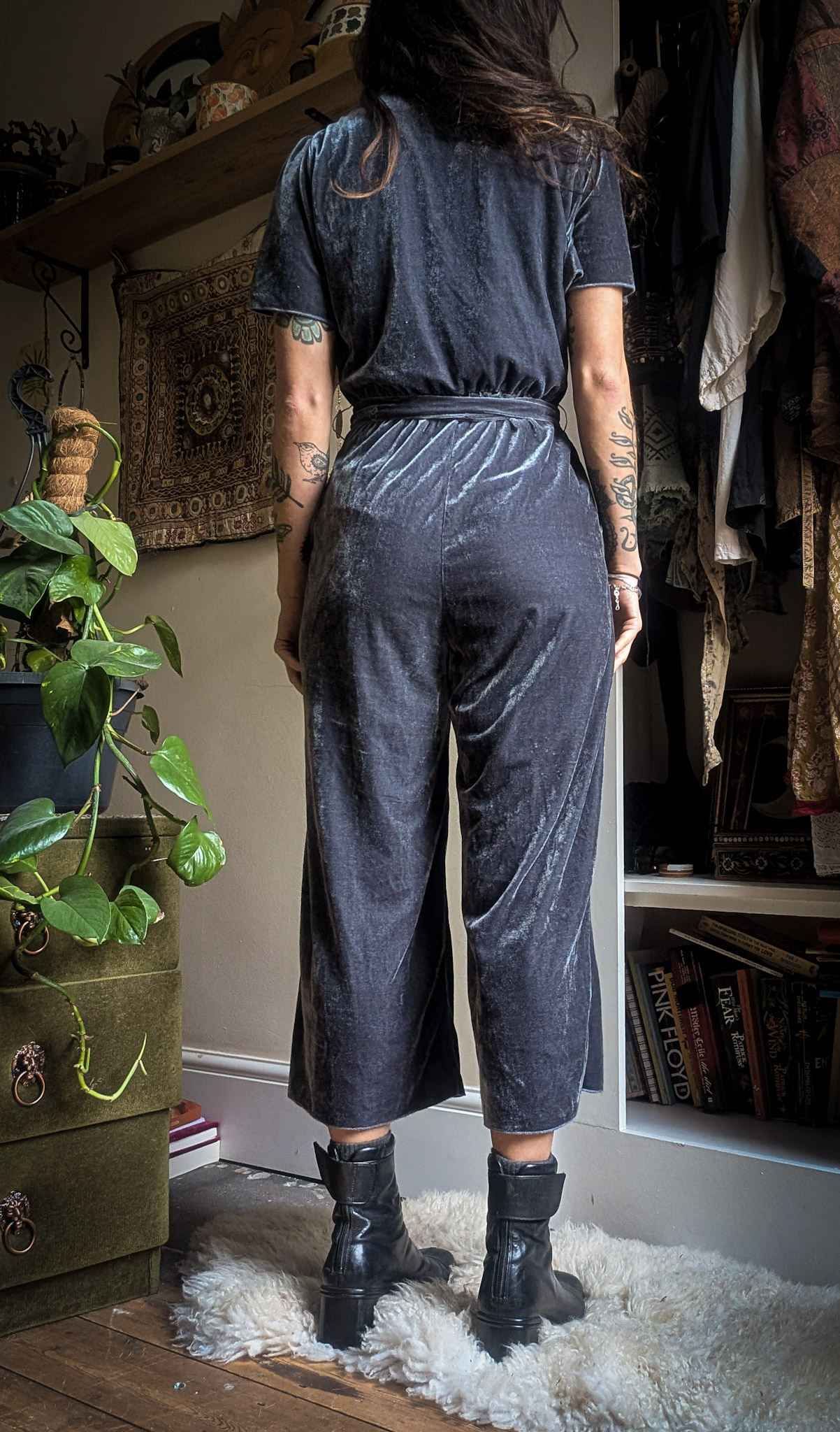 Preloved Grey Velvet Jumpsuit - Image 4