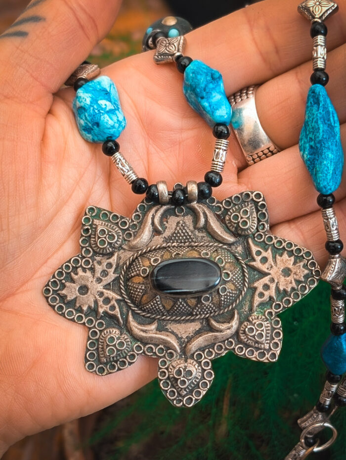 Upcycled Afghan Onyx Necklace - Image 5