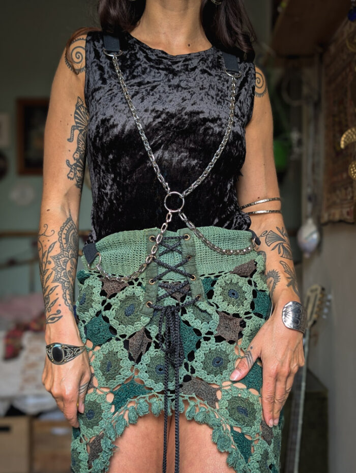 Vintage Black Chain Velvet Top - Image 3