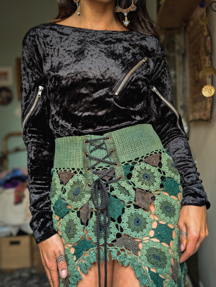 Vintage Black Zipper Velvet top - Image 6
