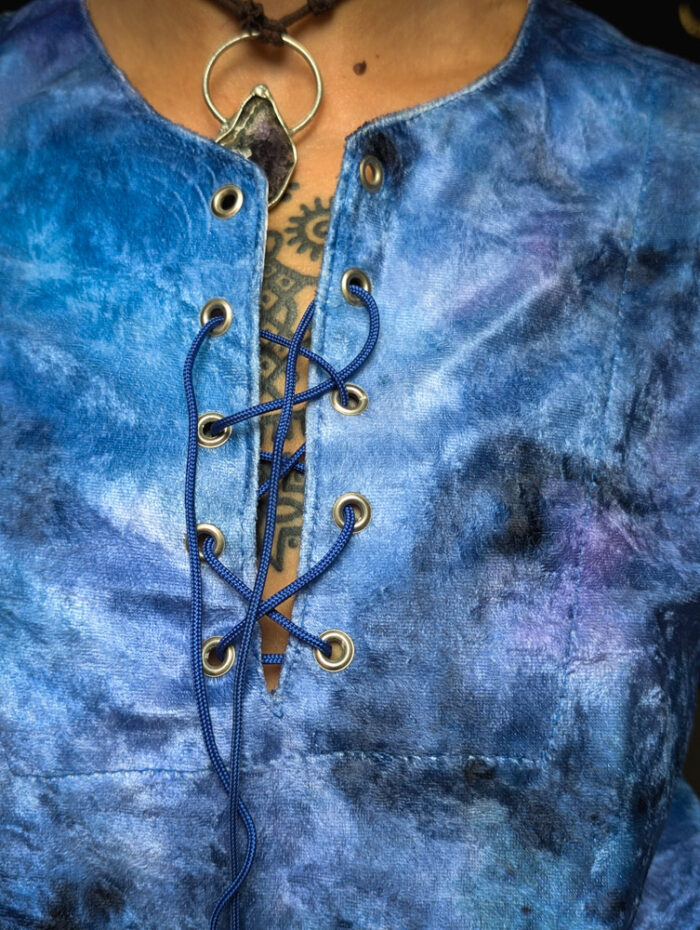 Vintage Tie Dye Velvet Bell Sleeved Top - Image 4
