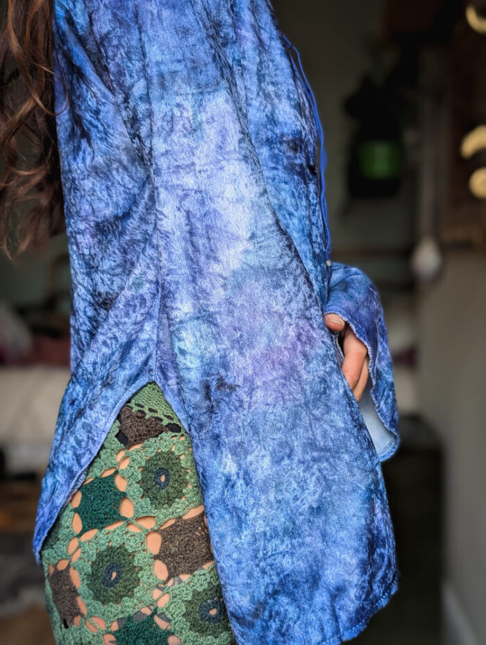 Vintage Tie Dye Velvet Bell Sleeved Top - Image 6