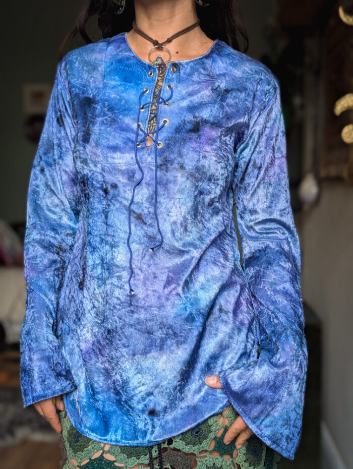 Vintage Tie Dye Velvet Bell Sleeved Top - Image 2