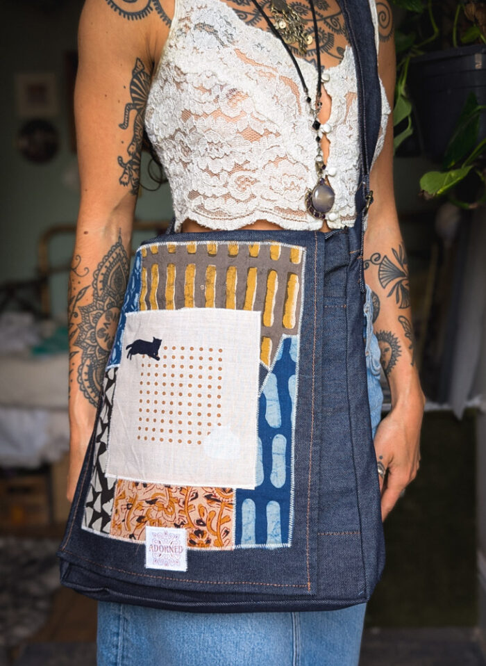 Upcycled Cat Messenger Bag - Image 5