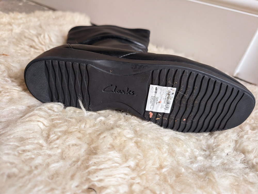 Reworked Black Sun & Moon Boots - Image 3