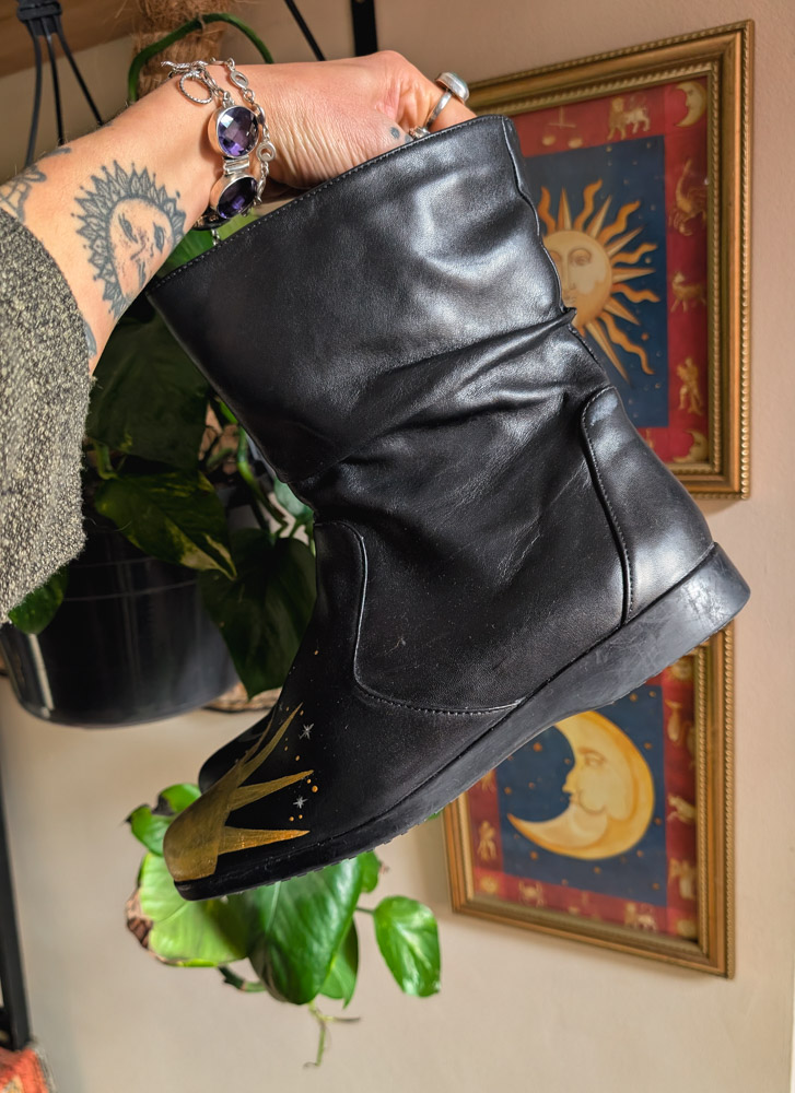 Reworked Black Sun & Moon Boots - Image 4