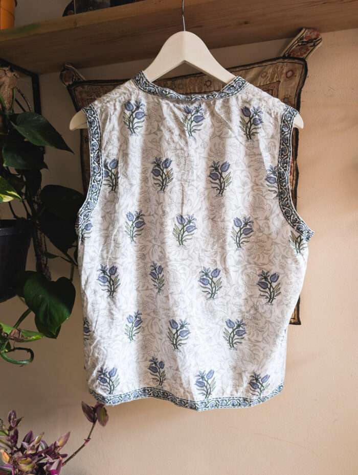 Preloved East Floral Vest - Image 2