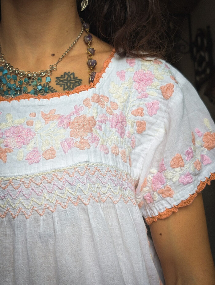 Preloved Mexican Embroidered Top - Image 3