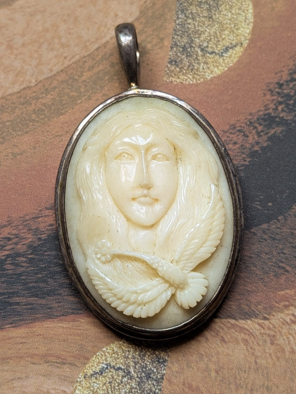 925 Silver Carved Alabaster Pendant - Image 4