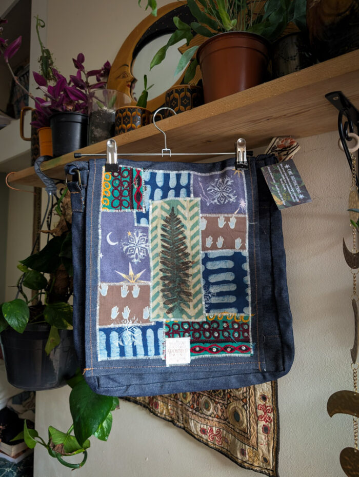 Upcycled Fern Messenger Bag - Image 7