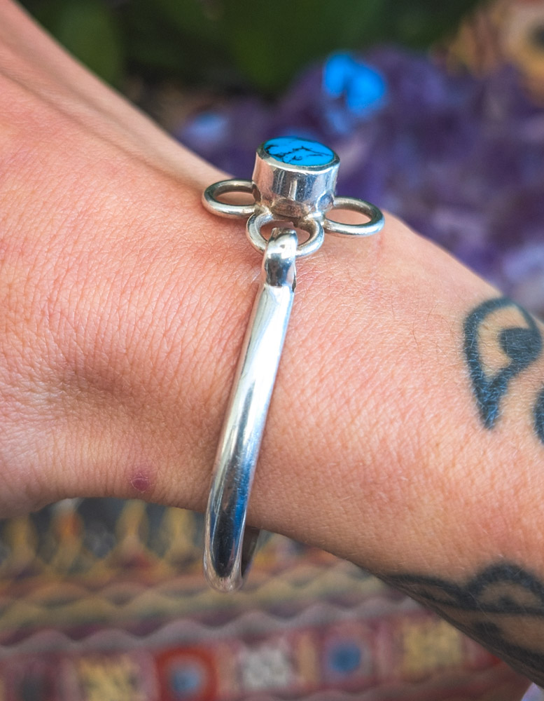Vintage Mexican Turquoise Flower Bangle - Image 3