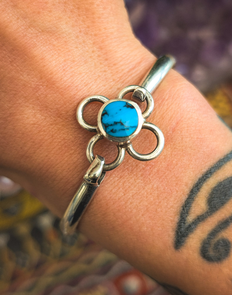 Vintage Mexican Turquoise Flower Bangle