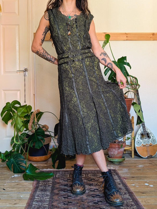 Vintage Green Two-Piece - Image 4