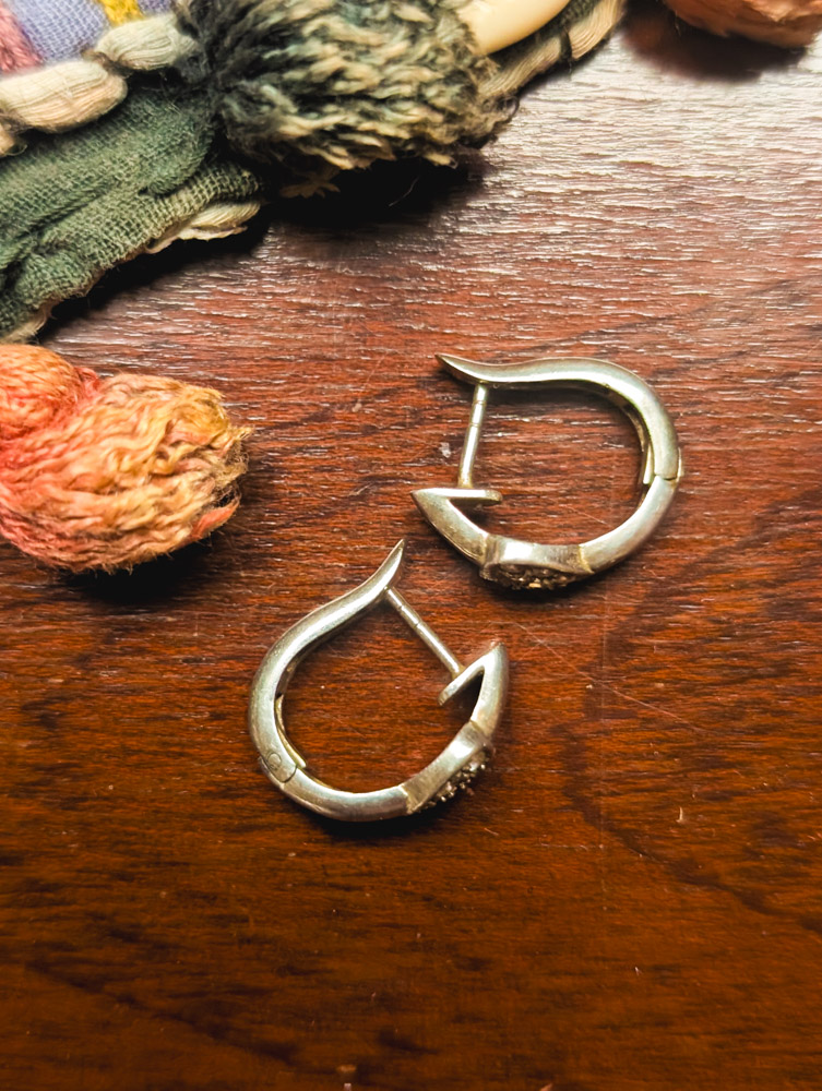 Vintage 925 Silver Heart Hoops - Image 4