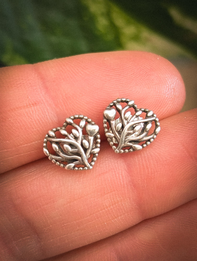 Vintage 925 Silver Heart Studs - Image 2