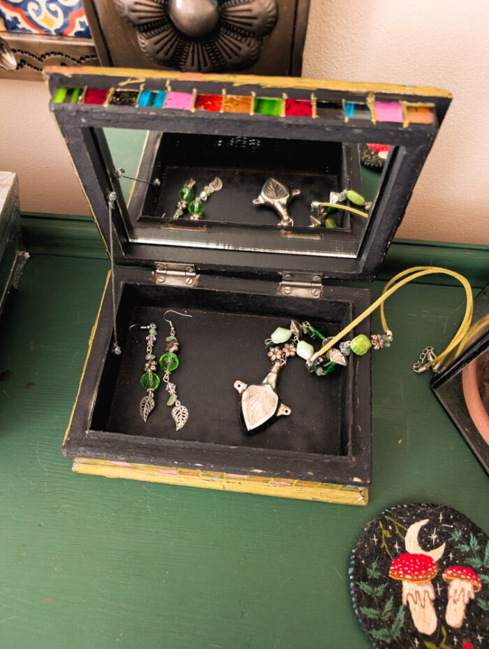 Preloved Mirrored Jewellery Box - Image 2
