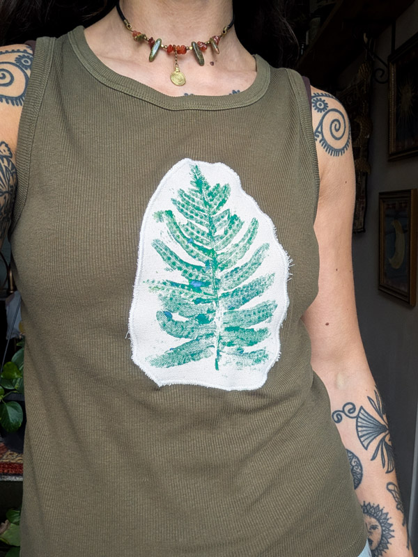 Reworked Khaki Fern Print Vest - Image 5