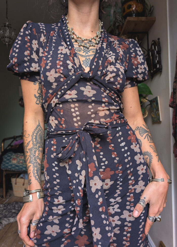 Vintage Sheer Floral Print Dress - Image 4