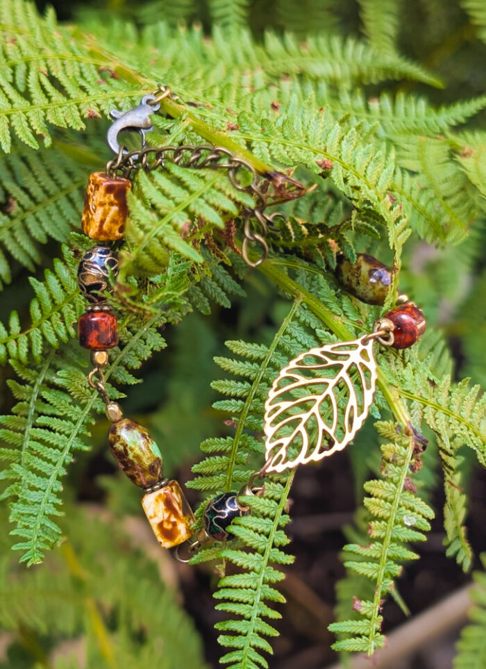Upcycled Leaf Gemstone Anklet - Image 3