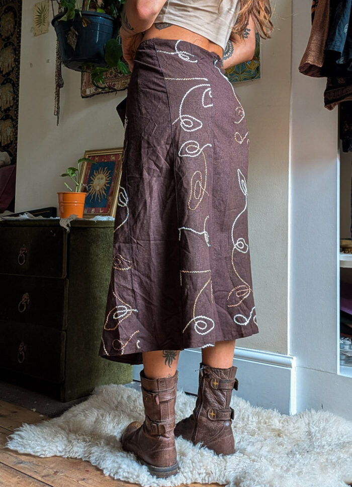 Vintage Embroidered Midi Skirt - Image 2