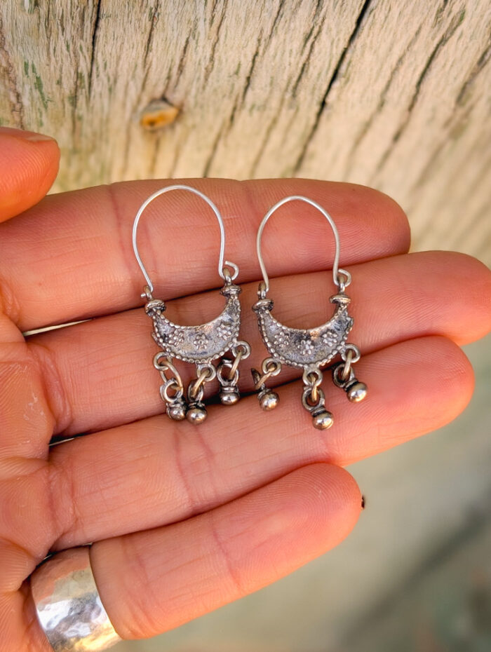 Vintage Mini Moon Hoop Earrings - Image 4