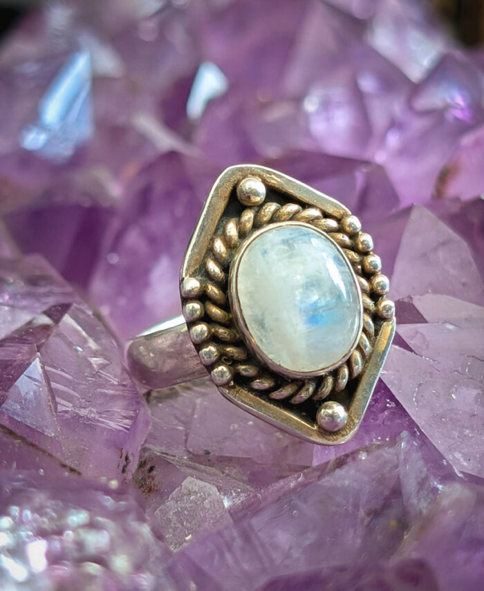 925 Silver & Moonstone Ring