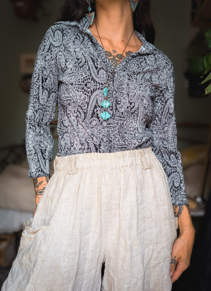 Retro Monochrome Paisley Top