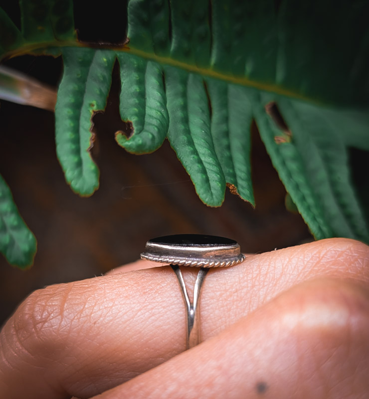 Silver & Onyx Ring - Image 5