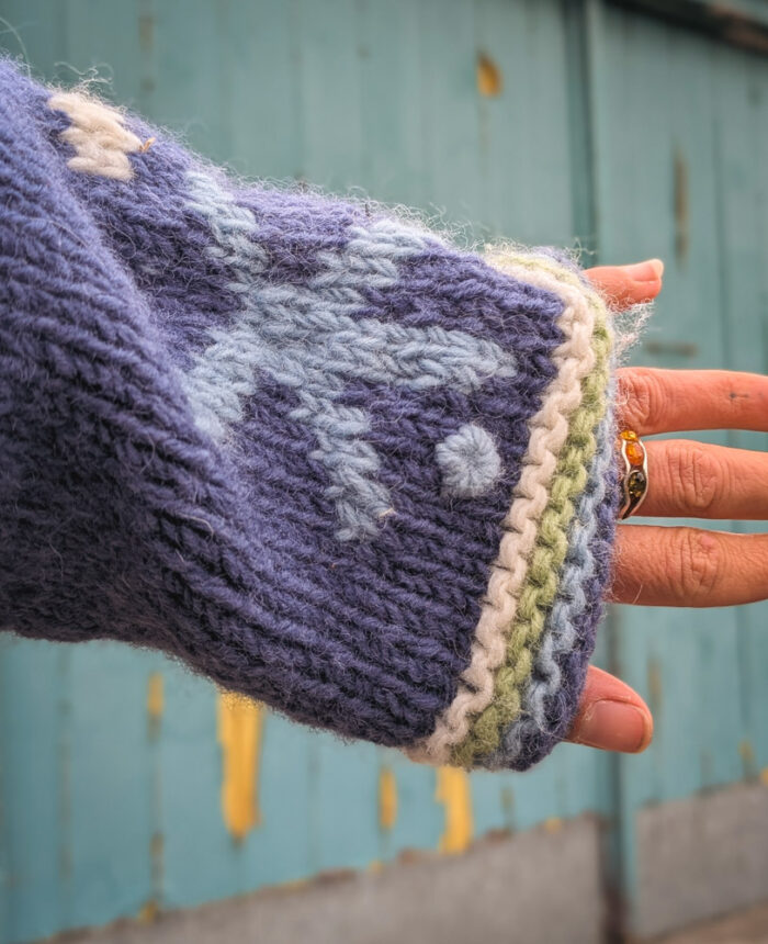 Pachamama Star Cardigan - Image 2