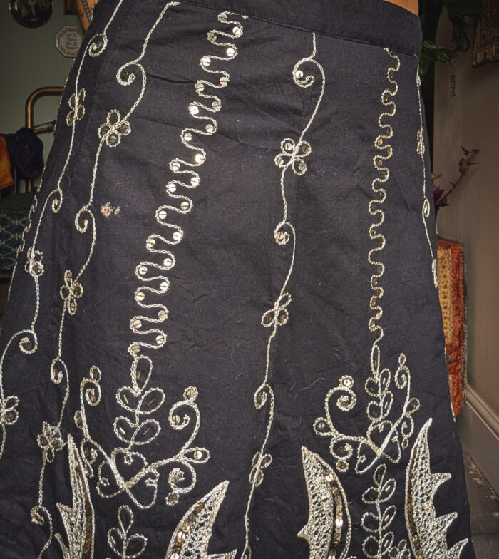 Vintage Paisley Embroidered Midi Skirt - Image 2