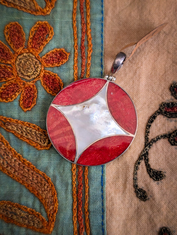 925 Silver Coral & Shell Pendant - Image 2
