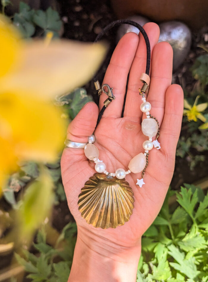 Mermaid Shell Gemstone Necklace - Image 2