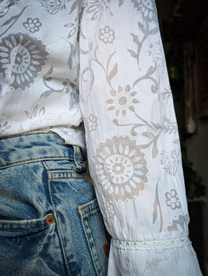 Retro Sunflower Devoré Shirt - Image 3