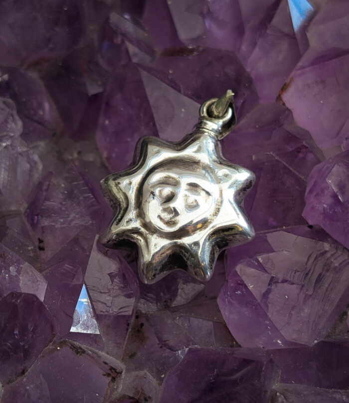 925 Silver Sun Pendant - Image 4