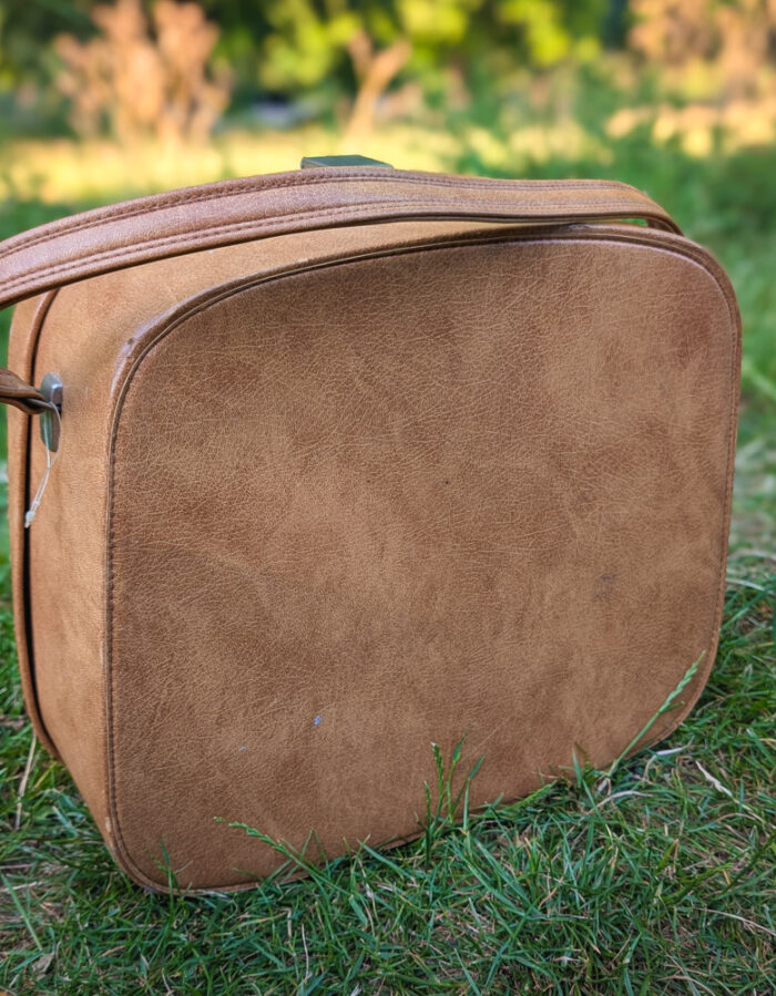 Upcycled Sunflower Vanity Case - Image 3
