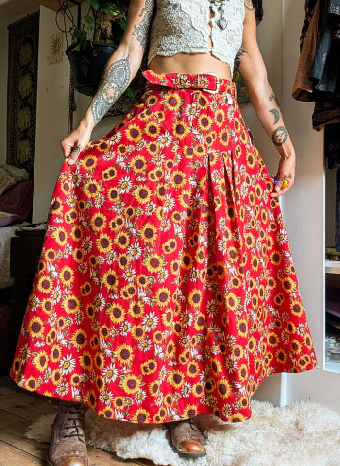Vintage Sunflower Midi Skirt with Tags - Image 3