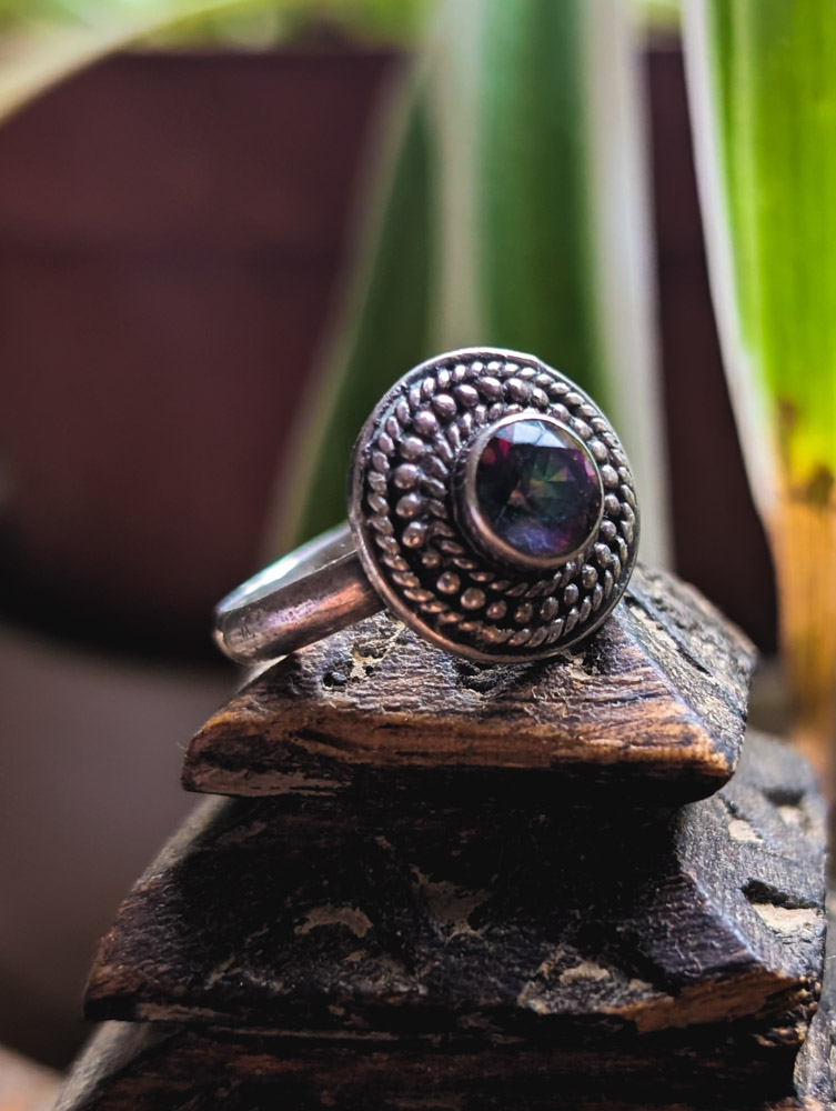 Vintage Mystic Topaz Ring - Image 5