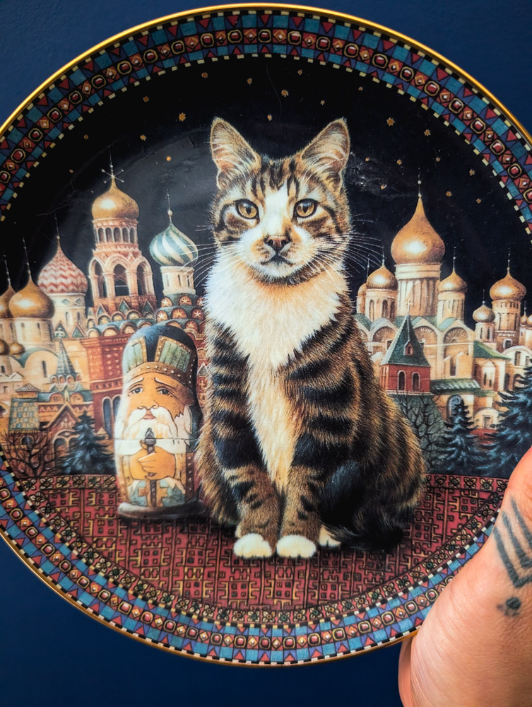 Vintage Decorative Cat Plate - Image 6