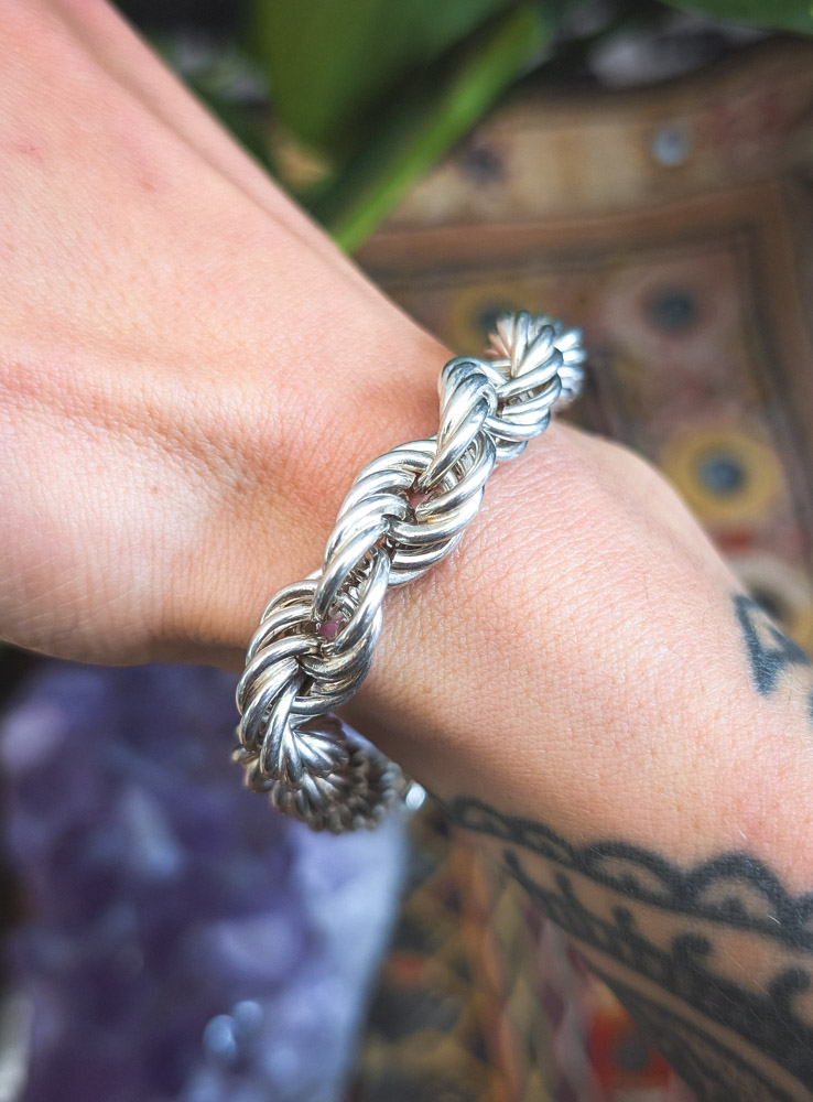 Vintage Chunky Twist Rope Bracelet - Image 2
